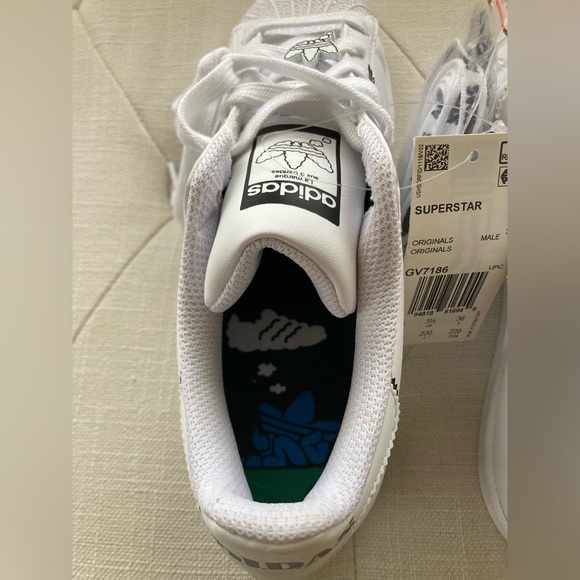 NEW Adidas sneakers - Picture 8 of 10